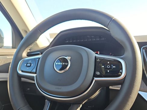 New 2026 Volvo XC90 B6 Ultra w/ Protection Package Premier AWD/4WD image 18