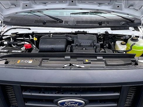 New 2024 Ford E-450 and Econoline 450 Super Duty w/ Driver's Safety Package image 11