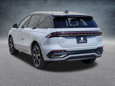New 2026 Lincoln Nautilus Reserve AWD/4WD image 5