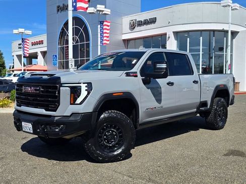 Used 2024 GMC Sierra 2500 AT4X w/ AT4X AEV Edition AWD/4WD image 3