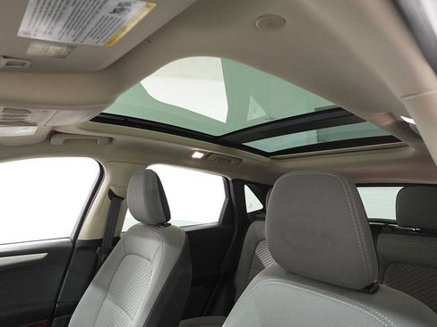 Used 2020 Ford Escape SE image 13