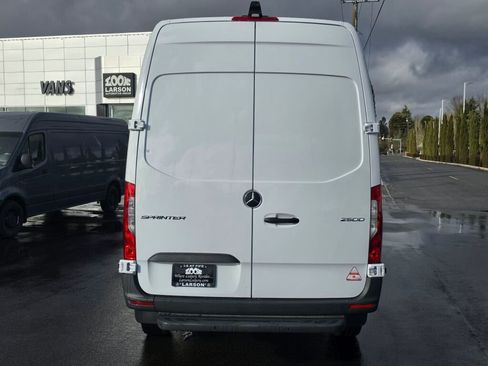New 2025 Mercedes-Benz Sprinter 2500 image 5