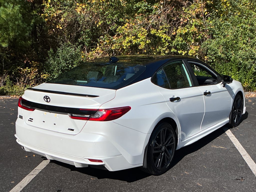 Used 2025 Toyota Camry XSE w/ Premium Plus Package AWD/4WD image 5