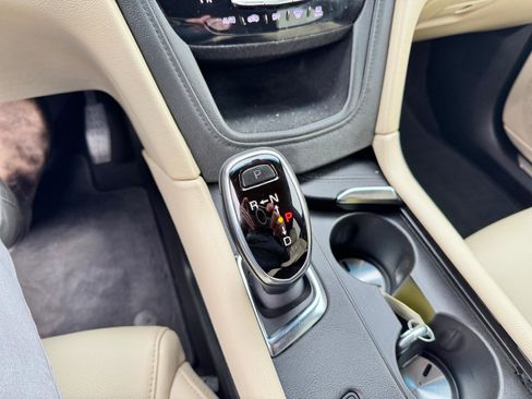 Used 2019 Cadillac XT5 AWD image 36