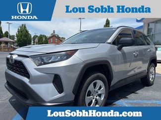 Used 2019 Toyota RAV4 LE FWD video 1