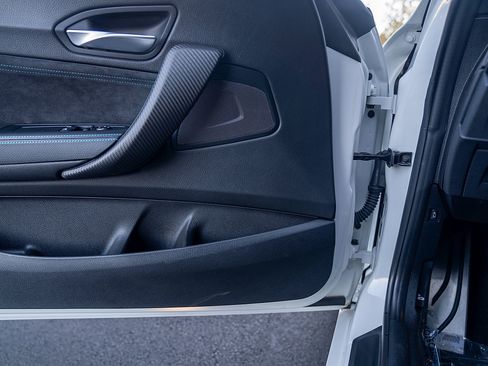 Used 2017 BMW M2 image 18