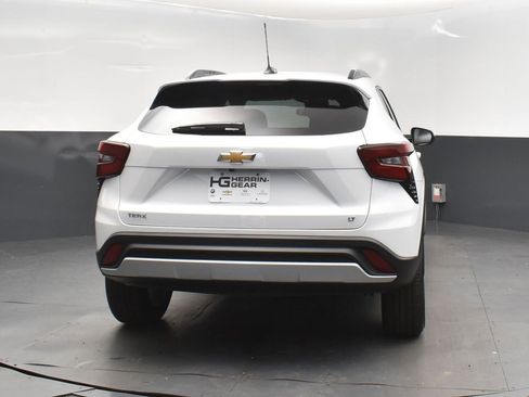 New 2026 Chevrolet Trax LT image 7
