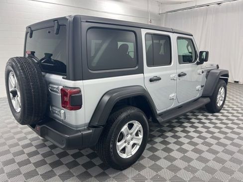 Used 2023 Jeep Wrangler Sport S image 6