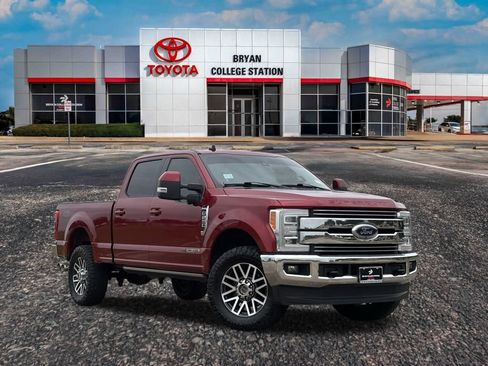Used 2019 Ford F250 Lariat w/ Lariat Ultimate Package image 1