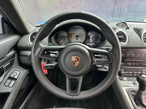 Certified 2025 Porsche 718 Cayman GT4 RS image 28