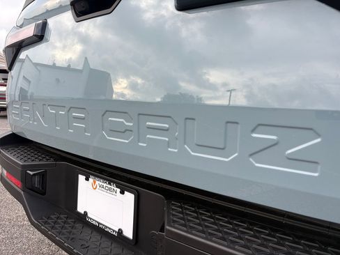 New 2026 Hyundai Santa Cruz SEL FWD image 9