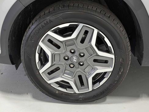 Used 2023 Hyundai Santa Fe Limited AWD/4WD image 3