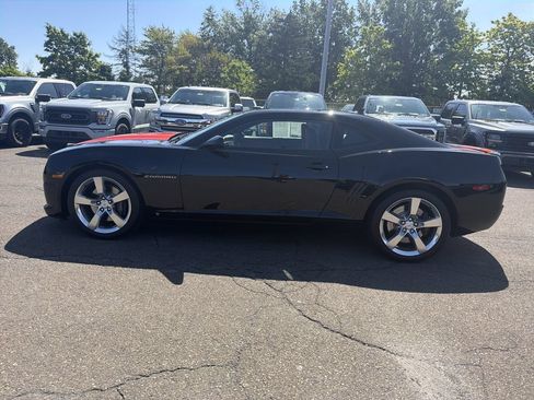 Used 2010 Chevrolet Camaro SS w/ RS Package RWD image 2