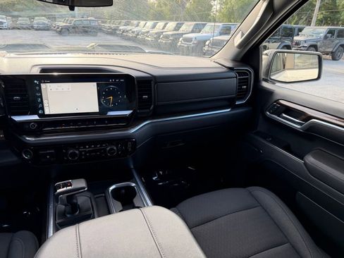 Used 2023 Chevrolet Silverado 1500 LT Trail Boss w/ Protection Package AWD/4WD image 34