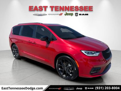 Used 2026 Chrysler Pacifica Limited w/ S Appearance Package