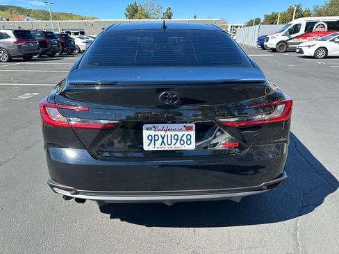 Used 2025 Toyota Camry SE image 2