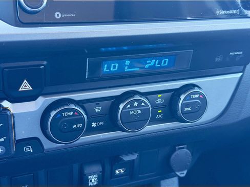 Used 2022 Toyota Tacoma SR5 image 31