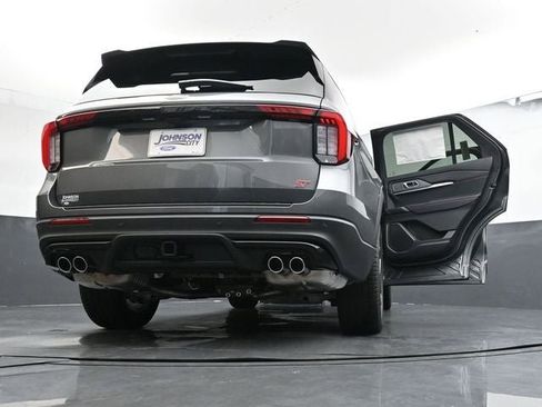 New 2026 Ford Explorer ST image 40