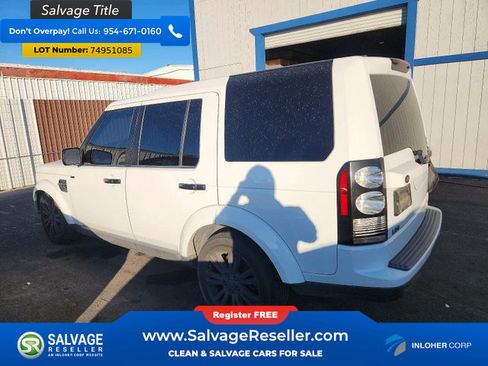 Used 2011 Land Rover LR4 HSE LUX AWD/4WD image 3