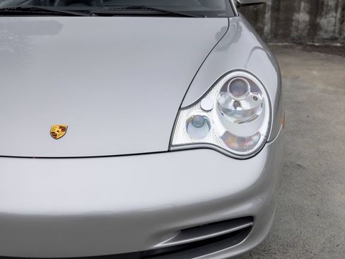 Used 2003 Porsche 911 Targa RWD image 16