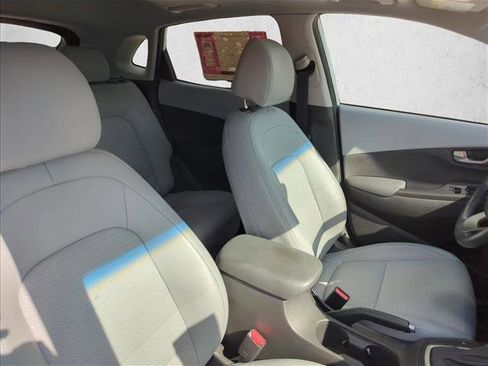 Used 2021 Hyundai Kona Limited image 27