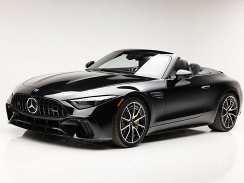 Used 2022 Mercedes-Benz SL 63 AMG 4MATIC w/ AMG Aerodynamic Package image 9