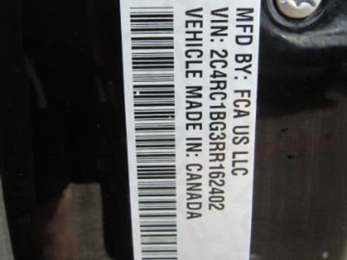 Used 2024 Chrysler Pacifica Touring-L image 59