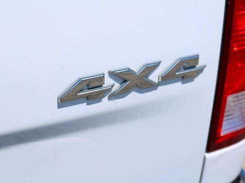 Used 2022 RAM 1500 Classic SLT w/ Electronics Group AWD/4WD image 7
