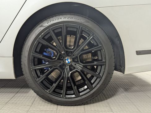 Used 2020 BMW 750i xDrive w/ Executive Package AWD/4WD image 27