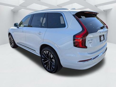 New 2026 Volvo XC90 T8 Plus w/ Protection Package Premier AWD/4WD image 6