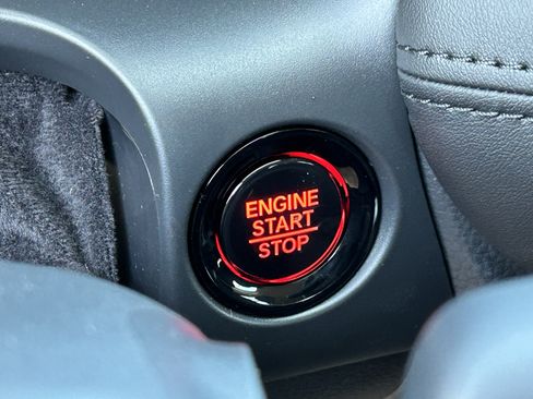 New 2027 Honda HR-V LX image 18