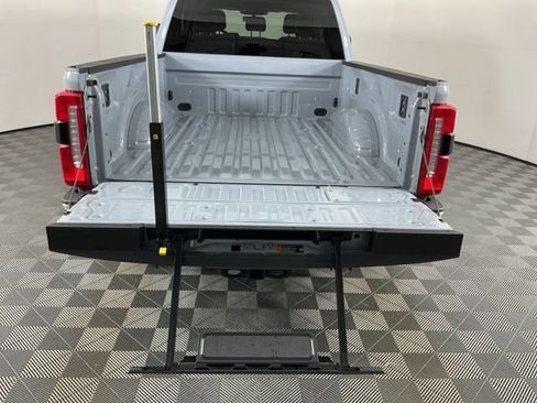 Certified 2025 Ford F350 Lariat w/ FX4 Off-Road Package image 8
