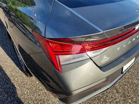 New 2025 Hyundai Elantra Blue image 6