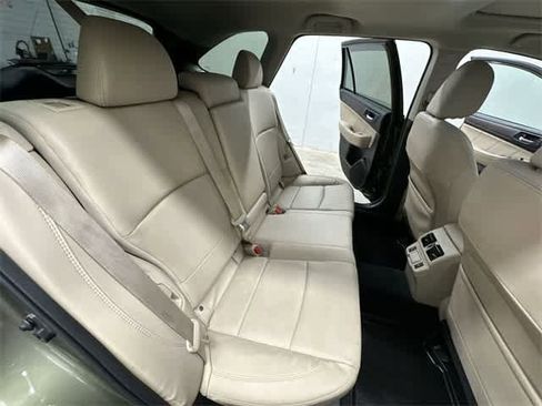 Used 2019 Subaru Outback 3.6R Limited image 23