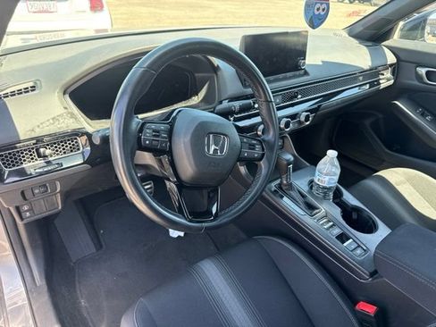Used 2023 Honda Civic Sport image 10