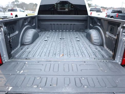 Used 2022 Ford F350 Platinum image 9