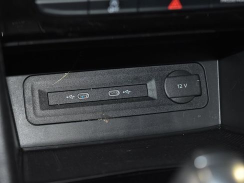 Used 2023 Volkswagen Atlas SE image 14