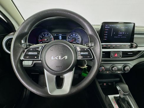 Used 2023 Kia Forte LXS FWD image 11