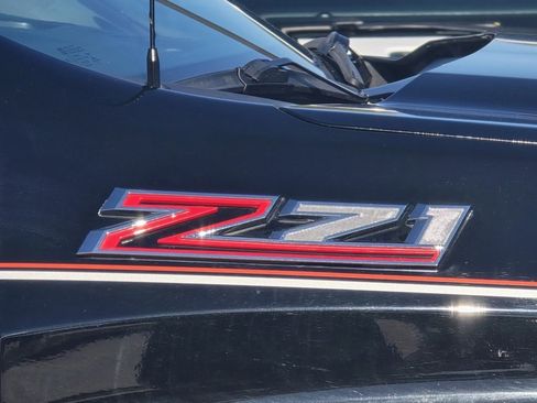 Used 2021 Chevrolet Silverado 1500 LT Trail Boss image 9