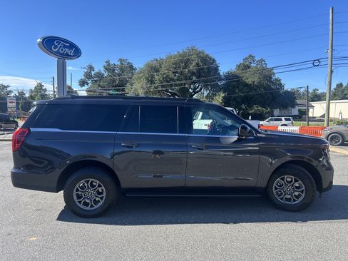 Used 2025 Ford Expedition Max Active RWD image 8