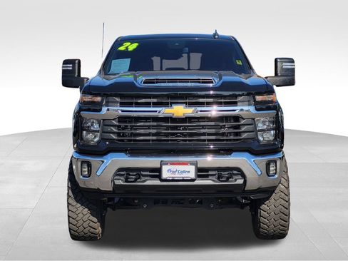 Used 2024 Chevrolet Silverado 2500 LT w/ All Star Edition AWD/4WD image 5