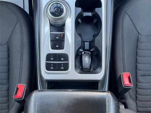 Used 2021 Ford Explorer XLT RWD image 21