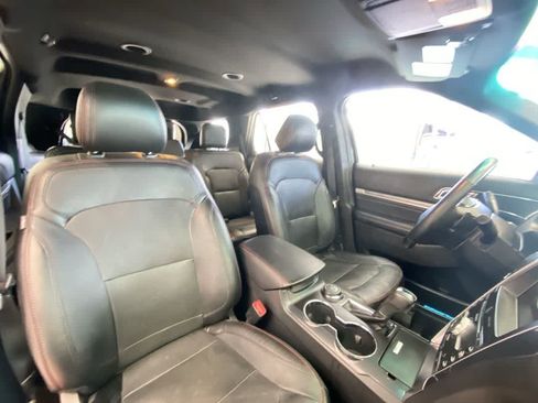 Used 2017 Ford Explorer Sport AWD/4WD image 28