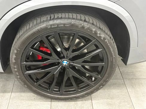 Used 2024 BMW X5 xDrive40i w/ M Sport Package AWD/4WD image 7