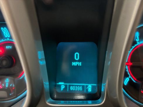 Used 2010 Chevrolet Camaro LT RWD image 17