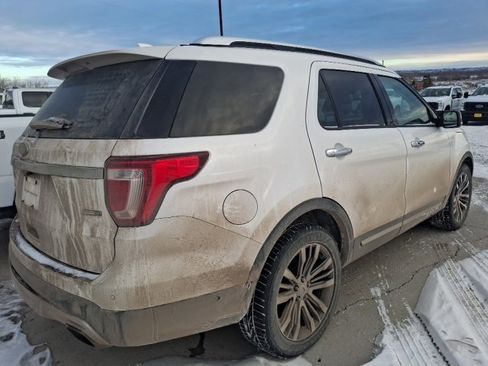 Used 2016 Ford Explorer Platinum image 6