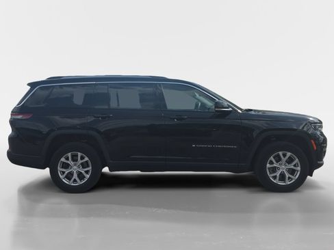 Used 2023 Jeep Grand Cherokee L Limited AWD/4WD image 7