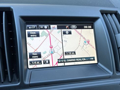 Used 2013 Land Rover LR2 AWD/4WD image 19