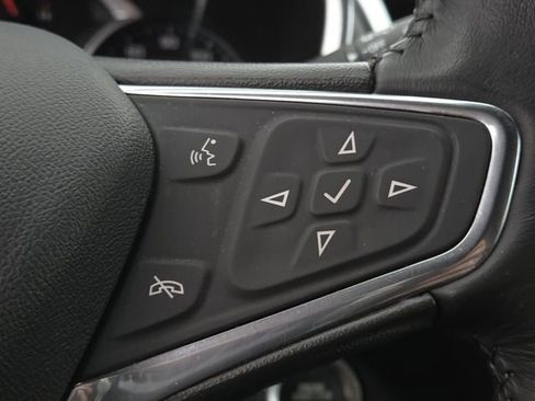 Used 2019 Chevrolet Equinox LT image 13