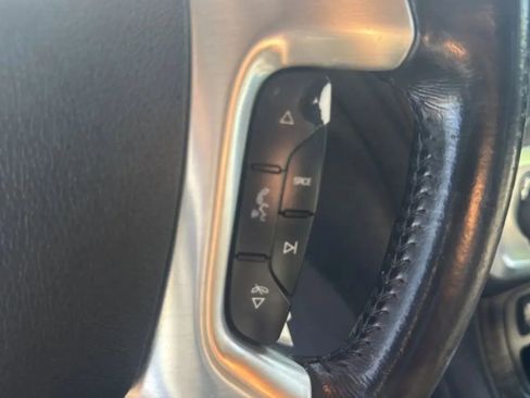 Used 2014 GMC Acadia SLT AWD/4WD image 24